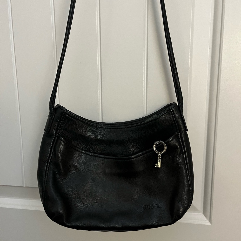 Fossil Black Hobo Shoulder Bag with Adjustable Strap